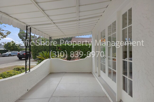 Photo - 1107 Superba Ave