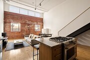 Photo - 120 S Hewitt St House