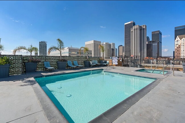 Photo - 312 W 5th St Unit 208