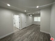 Photo - 608 W Hillcrest Blvd