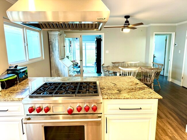 Photo - 1606 W 22nd St