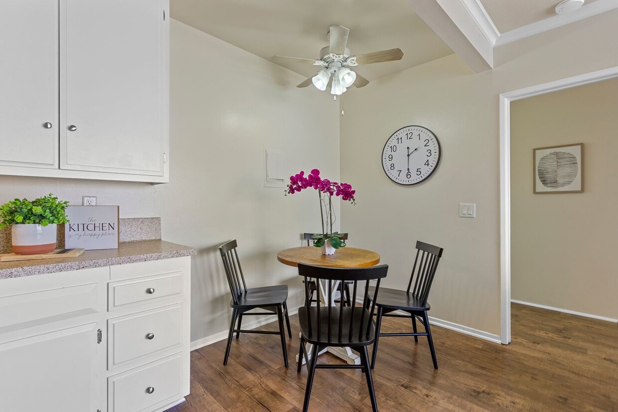 Floor Plan - Kensington - 2 BR, 1 BA DN