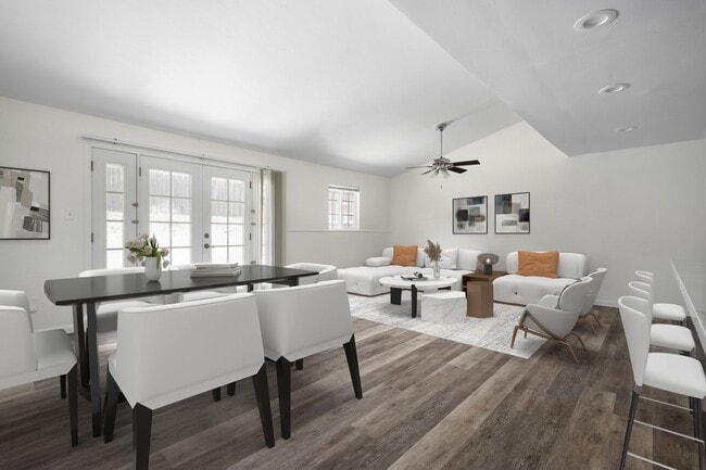 Photo - 5288 Manhasset Dr