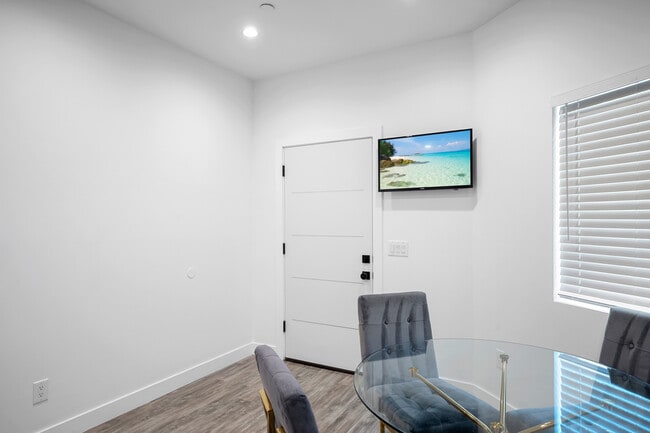 Photo - 13313 Wixom St