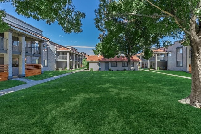 Photo - Hidden Falls Apartments