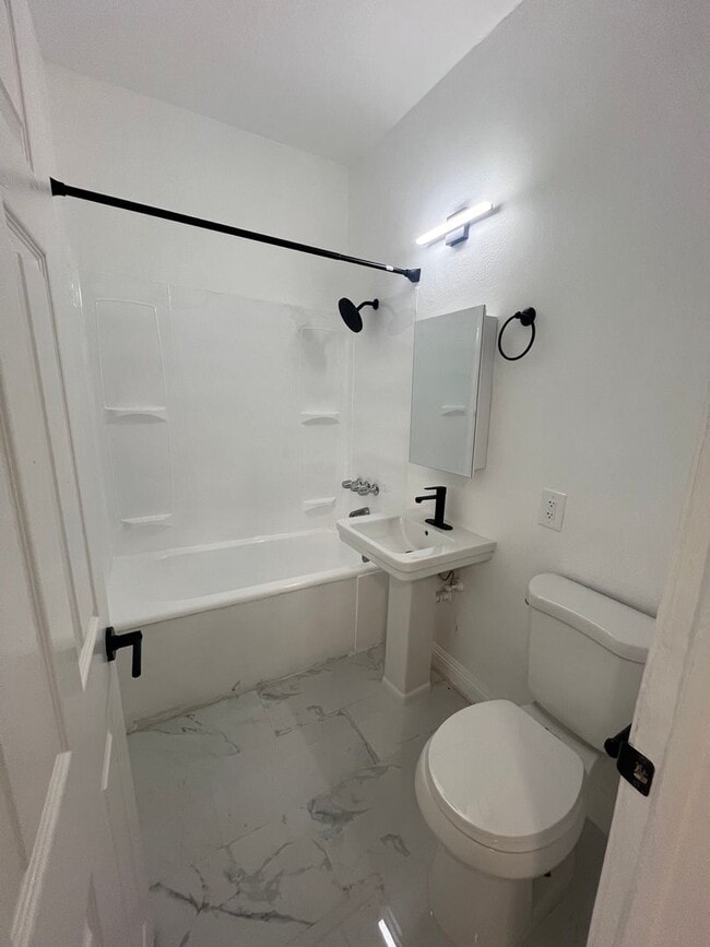 Photo - Wilton Way Apartments
