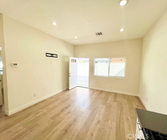 Photo - 10888 Dora St