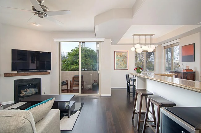 Photo - Great two bedroom townhome in Pacific Beach! Close to Beaches, Bay, shopping, restaurants, and fr...