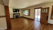 Photo - 1370 E Mountain St House