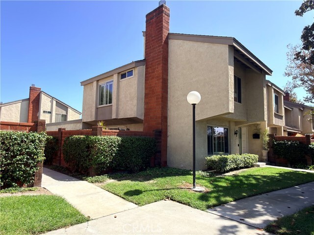 Photo - 2072 S West St