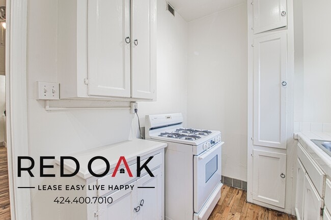 Photo - 836 Sanborn Ave Unit 212