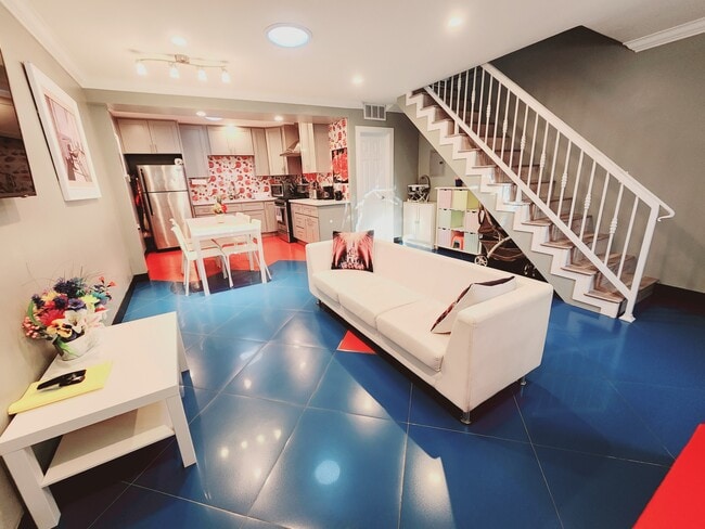 Building Photo - 1214 W Cerritos Ave Unit C