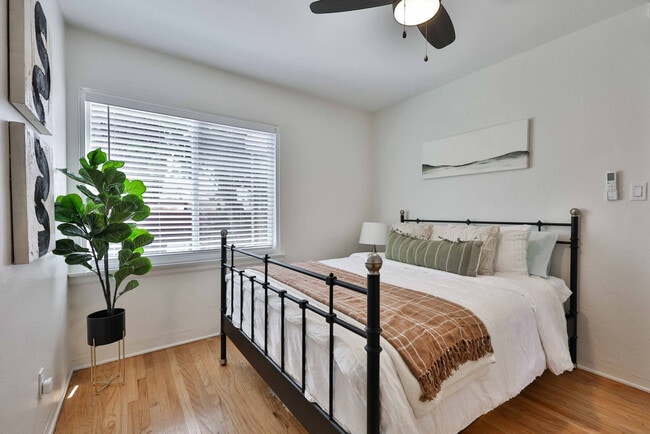 Photo - 4788 W Mountain View Dr Unit ID1281022P