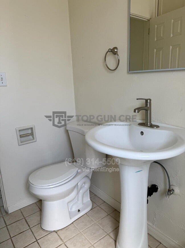 Photo - 4433-39 North Ave Unit 4435.5