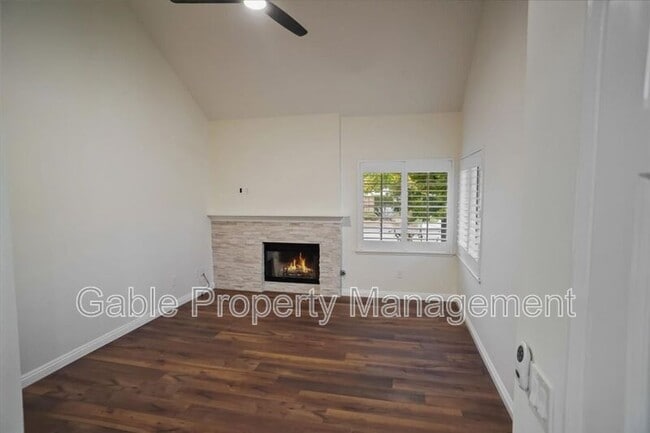 Photo - 27221 Camden Pl