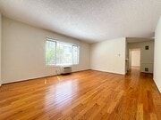 Photo - 1020 N Edinburgh Ave Unit 05