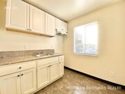 Photo - 11425 S Figueroa St Unit 15