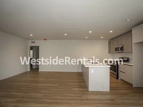 Photo - 3449 Keystone Ave