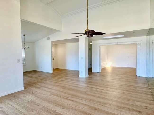 Photo - 417 Sierra Madre N