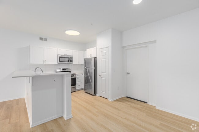 2BR, 2BA - 1,035SF - Dining Room - Teresina