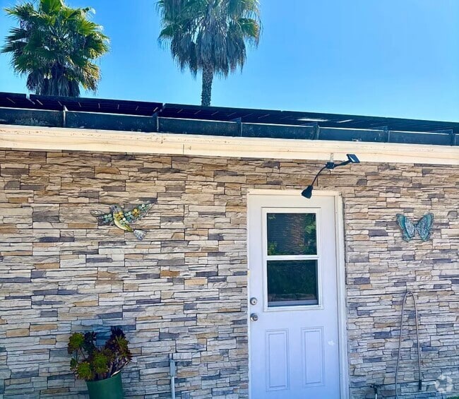 Building Photo - 99 Pepper Tree Rd Unit Apartment