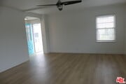 Photo - 309-3095 Jasmine Ave