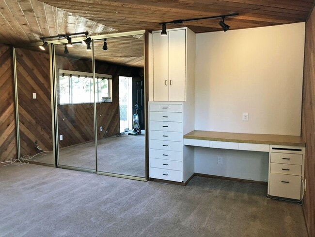 Photo - 5830 Appian Way Unit B