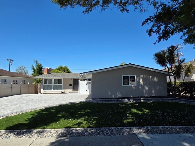Photo - 317 Agnus Dr