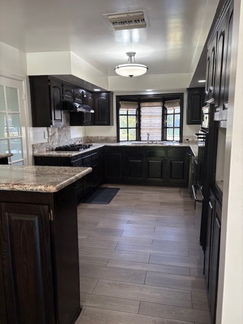 Photo - 10918 Reseda Blvd