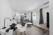 Photo - 18017 Collins St House