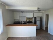 Photo - 420 1/2 Casanova St