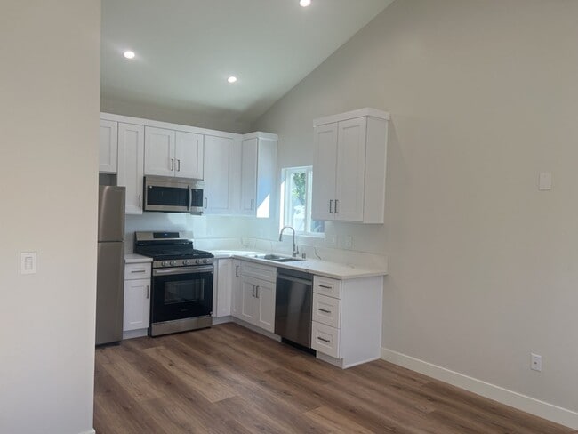 Photo - 399 Unit 399361214