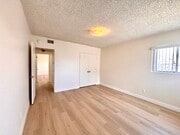 Photo - 524 N 21st St Apartment Unit B