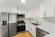 Photo - 231 E Hyde Park Blvd Unit 1