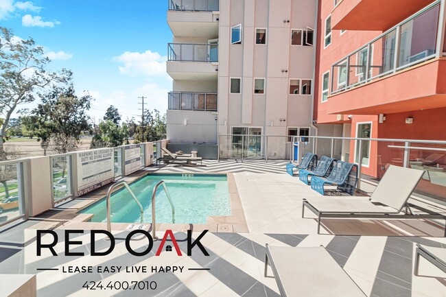 Building Photo - 11405 Chandler Blvd Unit 516
