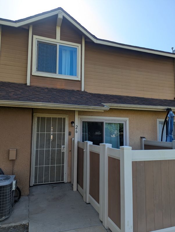 Building Photo - 1460 Kendall Dr