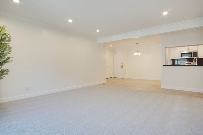 Photo - 5460 White Oak Ave Unit G217