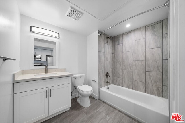 Photo - 5612 Lexington Ave Unit 303