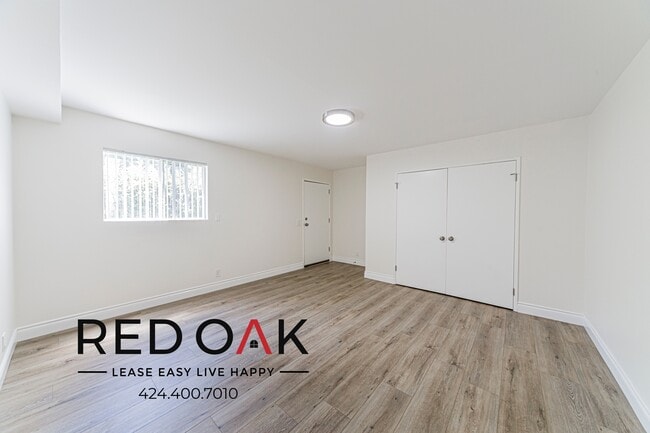 Photo - 7032 Milwood Ave Unit 2