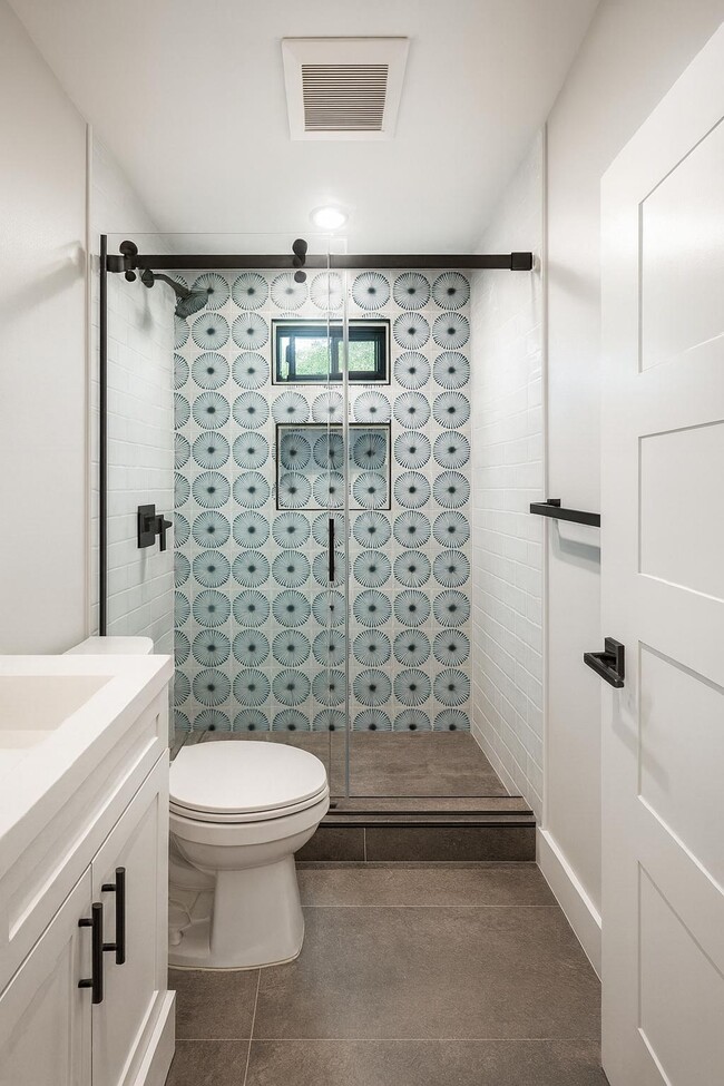 Photo - 5644 Oso Ave