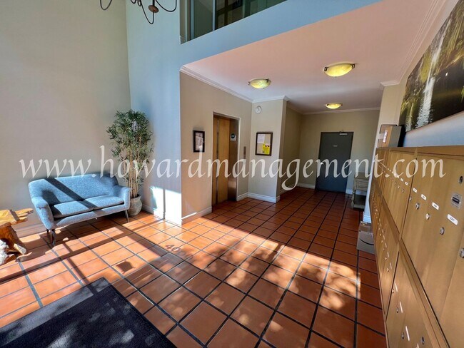 Photo - Lake view in LA! Resort style living in pa...