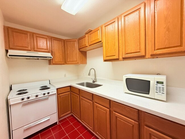 Photo - 2857 N Los Felices Rd Unit #116