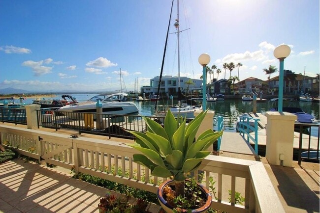 Photo - 43 Kingston Ct S