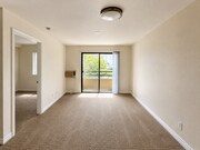 Photo - Charming 1 Bedroom Condo in Prime Hillcrest Location – Available Now! Unit 204