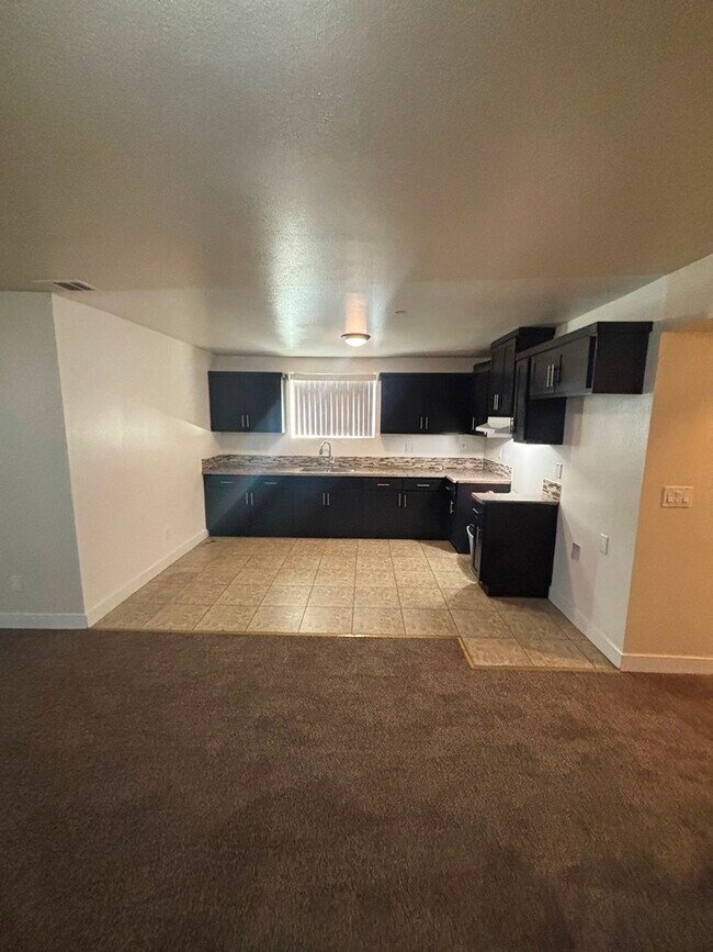 Photo - 136 W 84th St