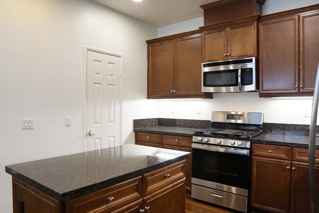 Photo - 639 Calle Vibrante