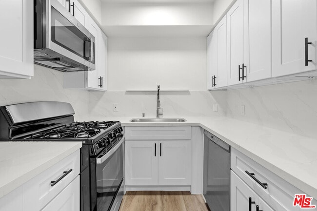 Photo - 7825 W Manchester Ave Unit 6