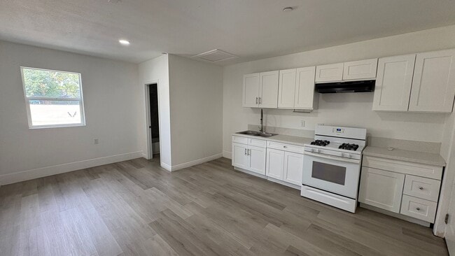 Photo - 24732 W 4th St Unit 1C
