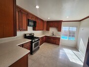 Photo - 13132 Hartland St