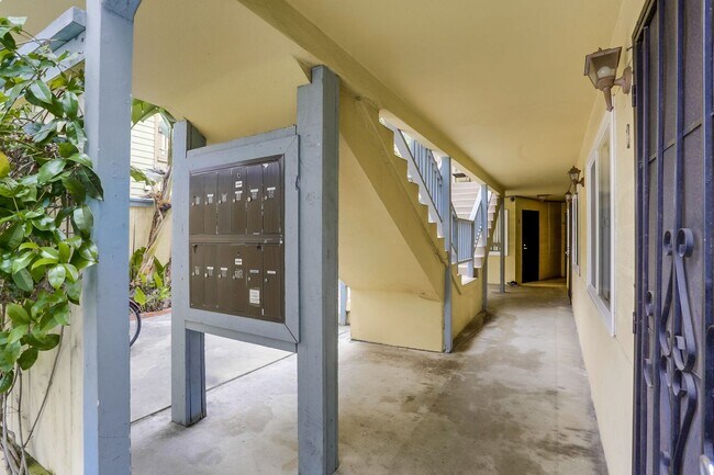 Photo - Studio in Pacific Beach Apartment Community Unit 3